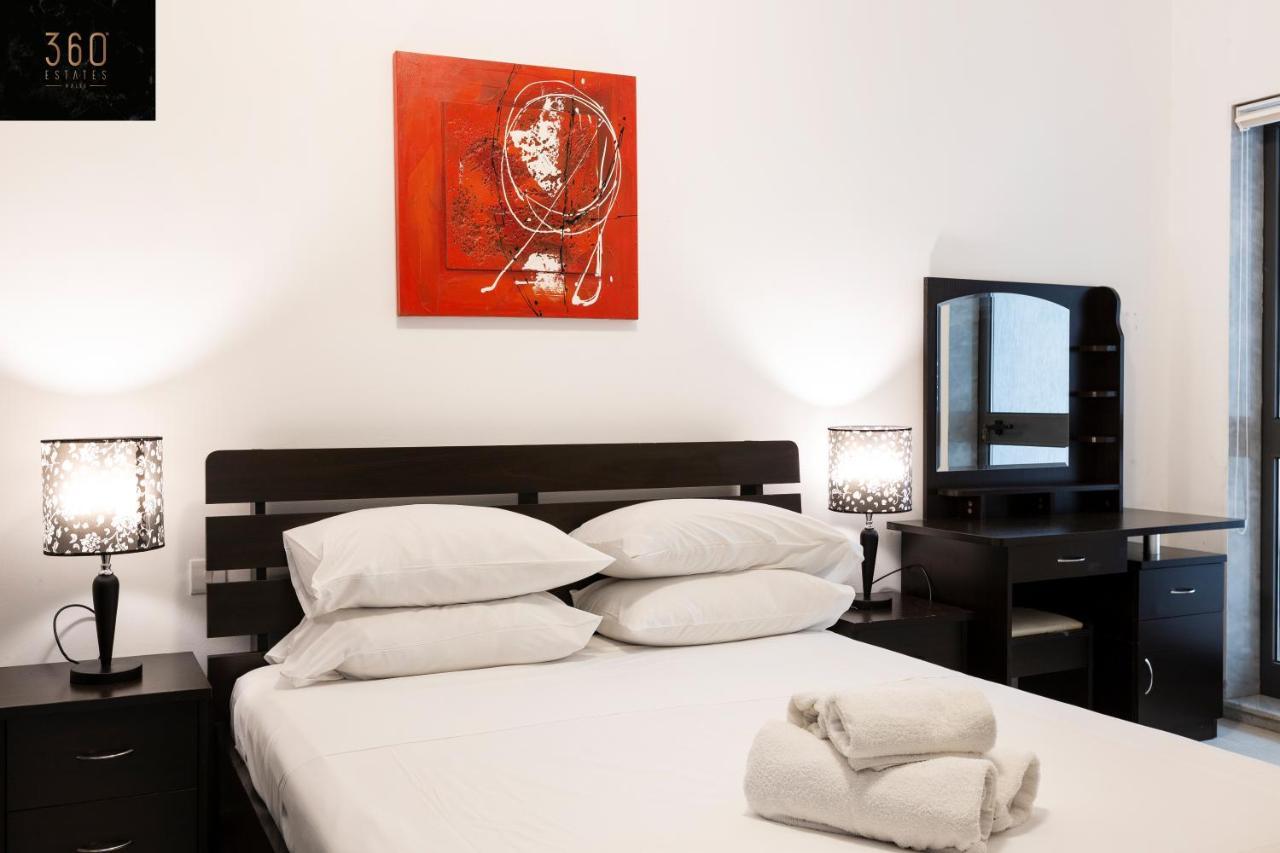 Centre Paceville Apt With Terrace, Bbq & Wifi By 360 Estates Saint Julian's Eksteriør bilde