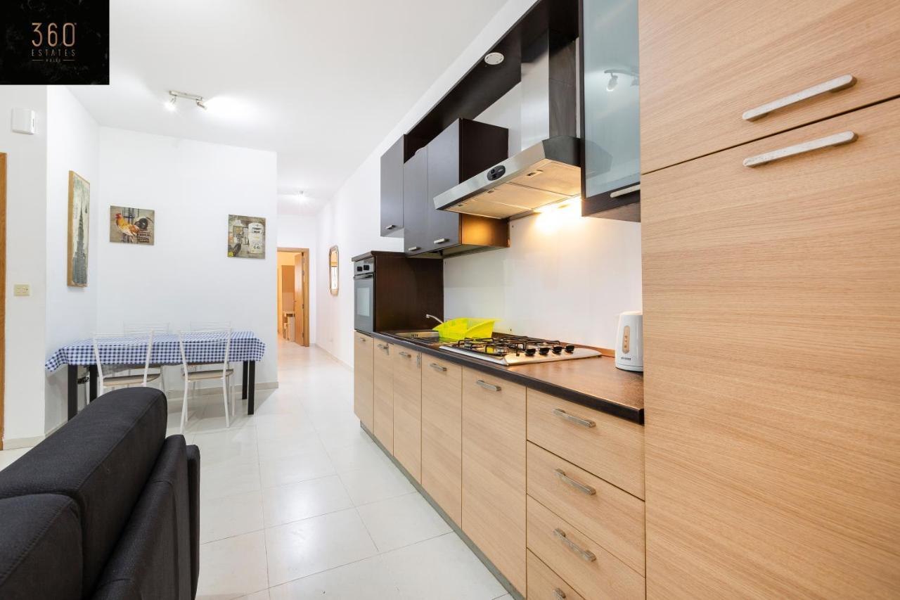 Centre Paceville Apt With Terrace, Bbq & Wifi By 360 Estates Saint Julian's Eksteriør bilde