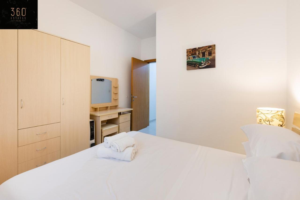 Centre Paceville Apt With Terrace, Bbq & Wifi By 360 Estates Saint Julian's Eksteriør bilde