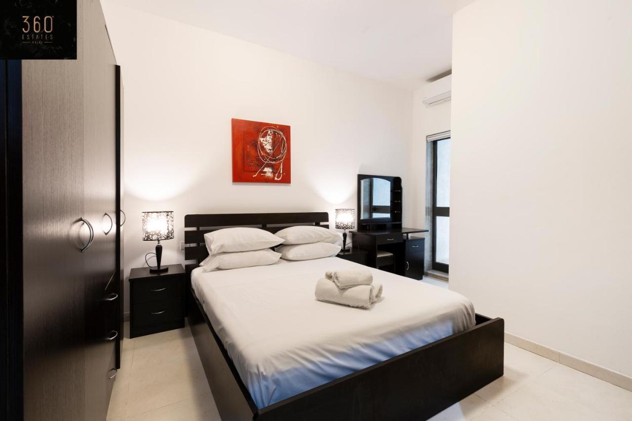 Centre Paceville Apt With Terrace, Bbq & Wifi By 360 Estates Saint Julian's Eksteriør bilde